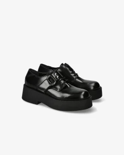 Donna Premiata Derby in vitello mousse nero